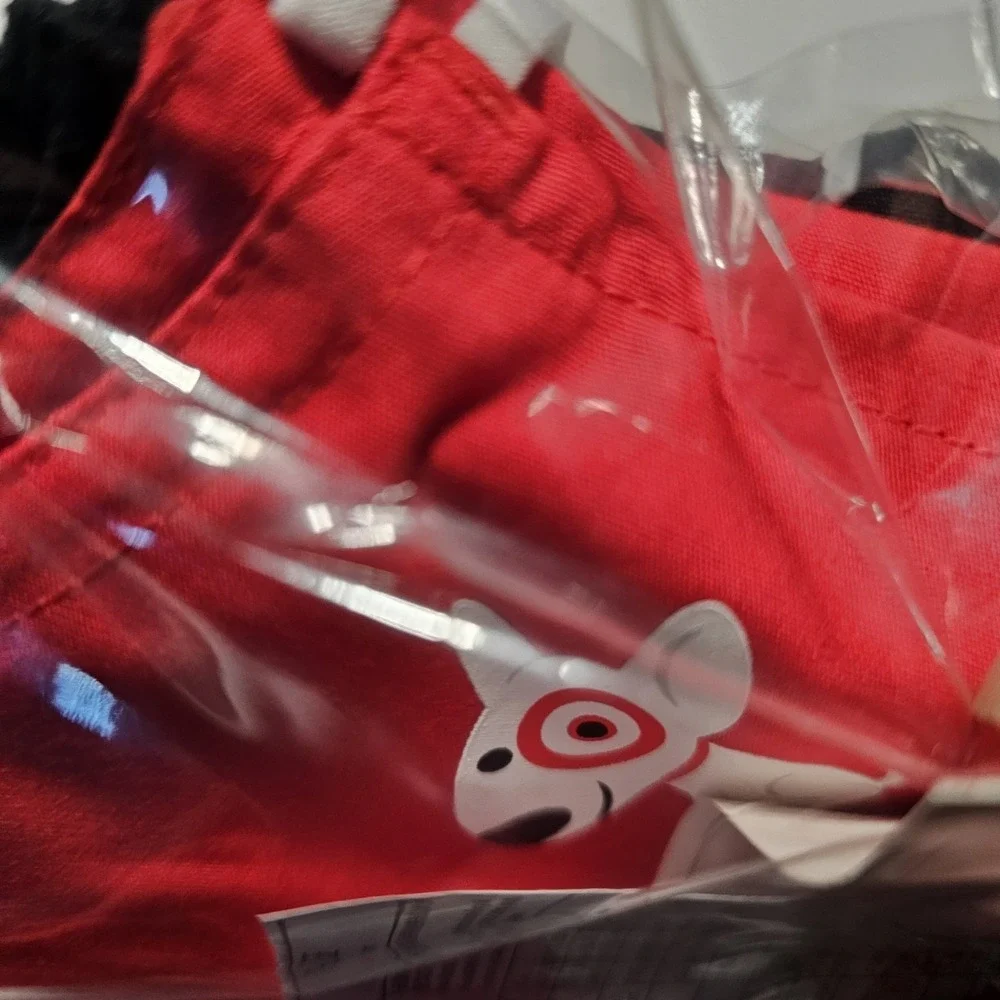 Lot Of 8 Official Target Employee Face Mask Bullseye 2 Packs Of 4 XL 100% Cotton